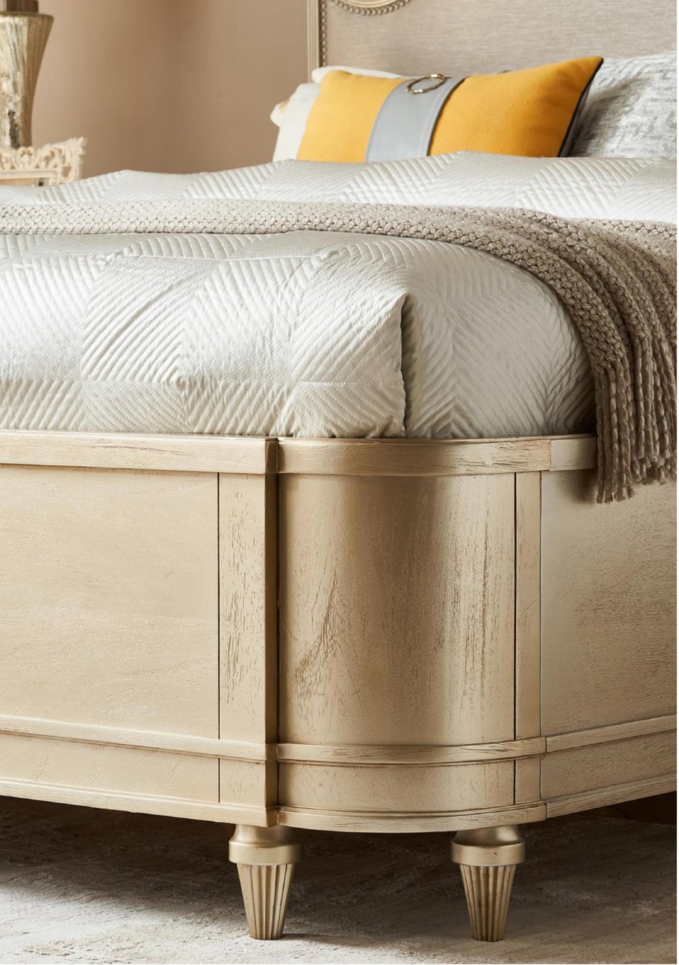 Belrose Mirror — Mirror from the Belrose series
